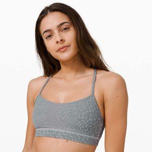 NWOT Lululemon Flow Y Bra B/C Cup Camo Silver Drop